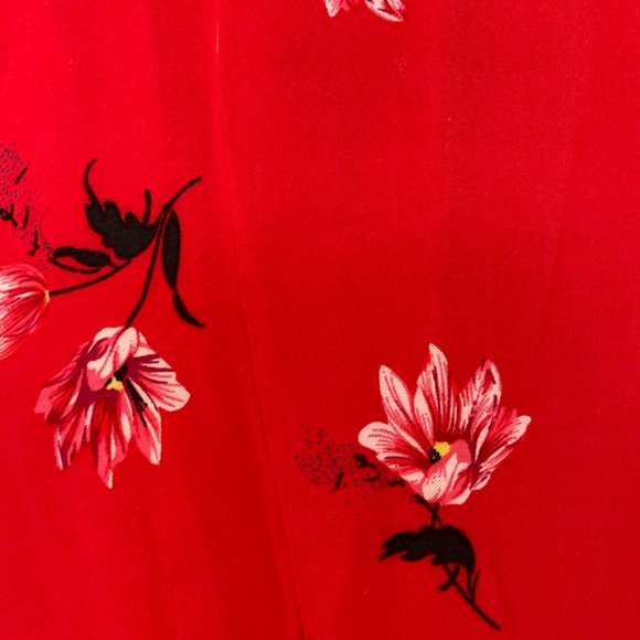 H&M red knee length midi floral dress - size 2 - Picture 4 of 7